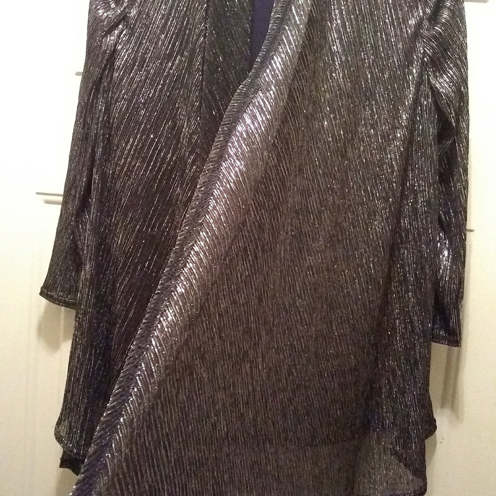 Blouse - Picture 2 of 7